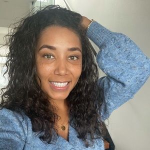 Meet your Posher, Courtney